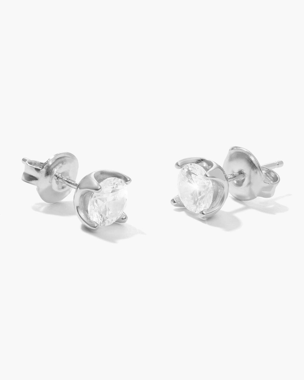 Classic_Stud_Earrings_Silver_View1_Shopify_Tall_4207b2b7-1791-451a-8041-61dfb364b9de