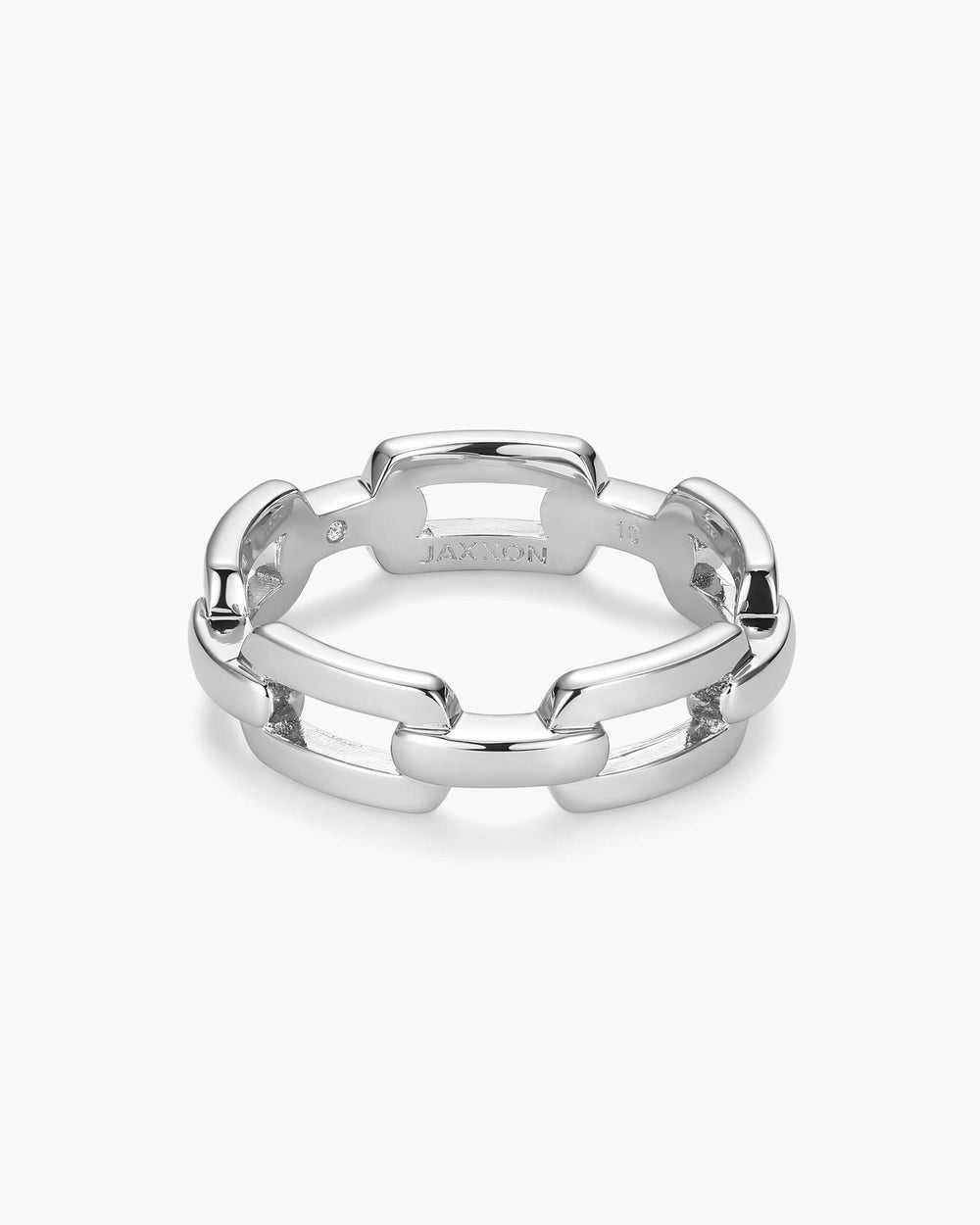 Paperclip_Ring_Silver_View1_Shopify_5f634675-4d36-47da-96db-5718490d11e2